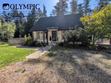 Main picture of 2832 Fishtrap Loop NE