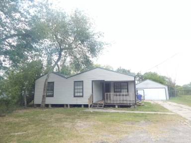 Main picture of 5217 Williams Dr