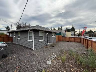 Main picture of 3250 SE 136th Ave