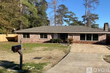 Main picture of 6135 Lodi Rd