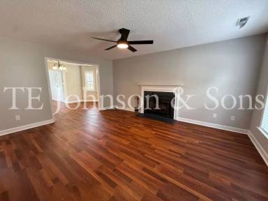 Main picture of 1878 Camden Forest Dr