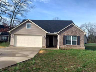 Main picture of 104 Kingston Ct