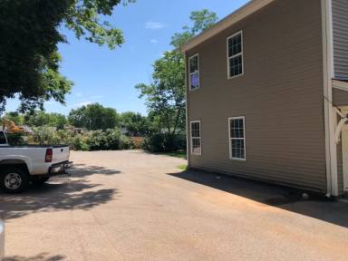 Main picture of 704B Cabell Dr