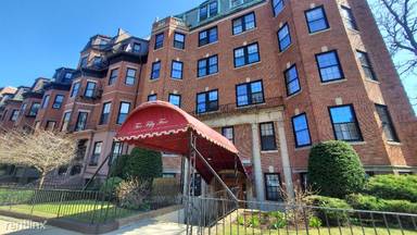 Main picture of 255 Beacon St