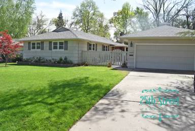 Main picture of 3320 Sierra Oaks Dr
