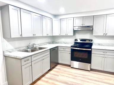 Main picture of 405 Elliott Ave