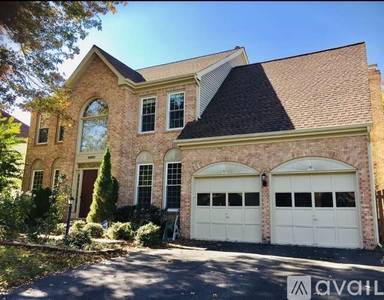 Main picture of 16099 Olmstead Ln