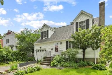 Main picture of 56 Griswold St