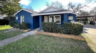 Main picture of 1202 Waweenoc Ave