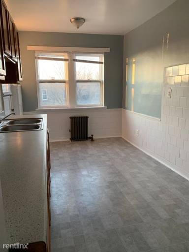 Main picture of 4649 N Elston Ave
