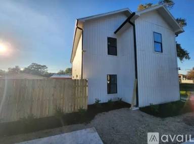 Main picture of 9105 Kelburn Dr