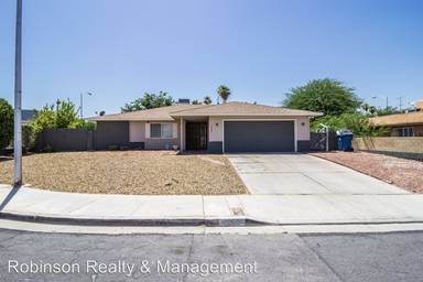Main picture of 4685 El Cartero Way