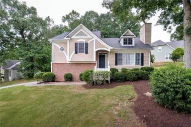 Main picture of 6449 Ivey Chase SE