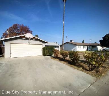Main picture of 3424 W Tulare Ave