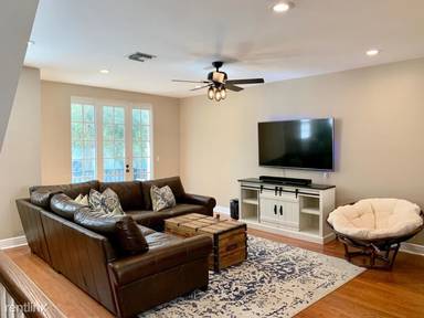 Main picture of 1035 W Heritage Club Cir