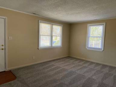 Main picture of 420 Nelson Dr