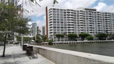 Main picture of Biscayne 21