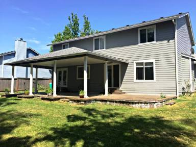 Main picture of 2121 NW Douglas Loop
