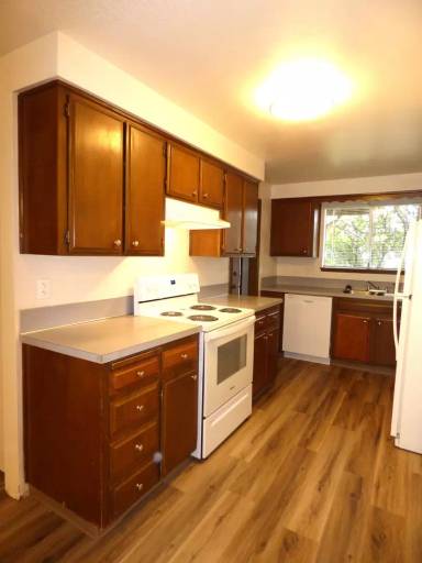 Main picture of 4824 Falcon Ct NE