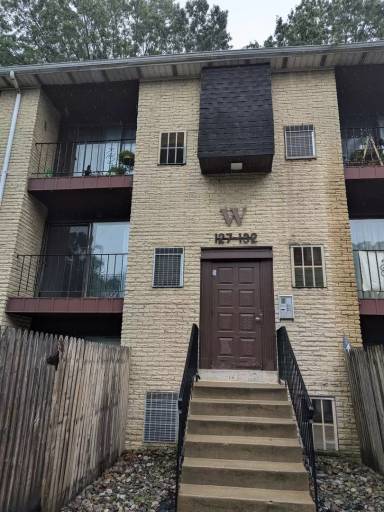 Main picture of Bentley Square Condos