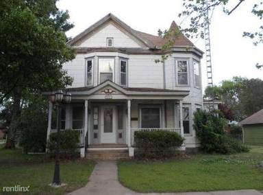 Main picture of 621 N Anthony Ave