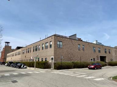 Main picture of 400 N Racine Ave