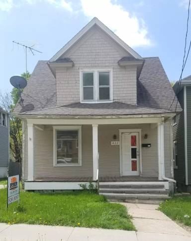 Main picture of 422 Damon St