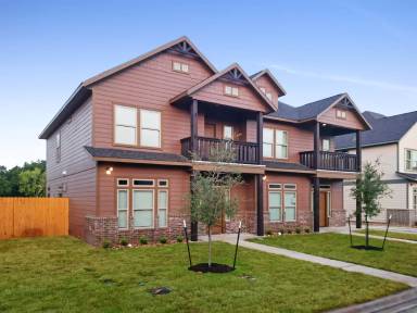 Main picture of 902 Montclair Ave