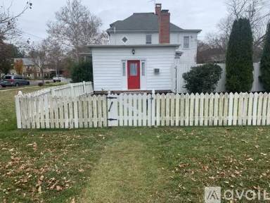 Main picture of 306 S Aurora St