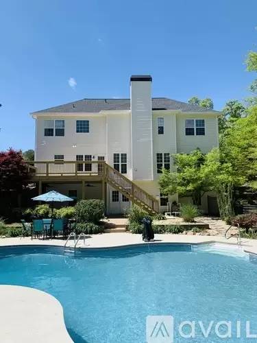 Main picture of 345 Persimmon Dr