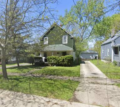 Main picture of 4252 E 163rd St