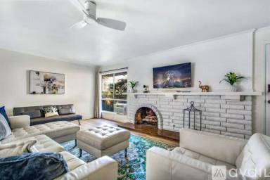 Main picture of 418 Nobel Ave