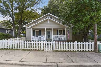 Main picture of 207 Doster Ave