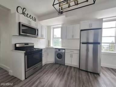 Main picture of 261 Hutton St