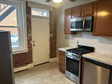 Main picture of 530 N Euclid Ave