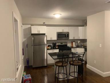 Main picture of 218 Havre St
