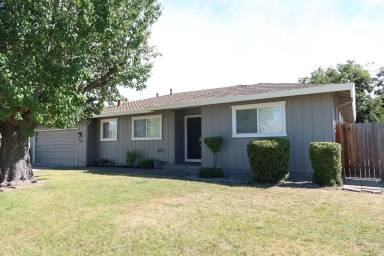 Main picture of 379 Windward Way