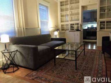 Main picture of 5 Carey St