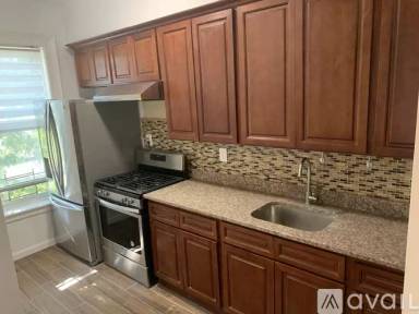 Main picture of 12312 Hillside Ave