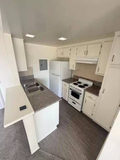 Main picture of 7755 Laurel Canyon Blvd