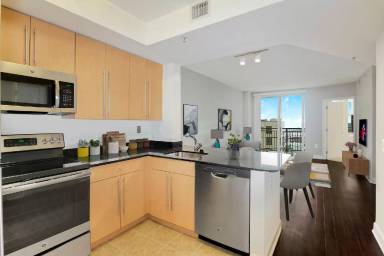 Main picture of Spinnaker Bay at Harbor East