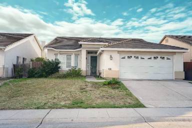 Main picture of 5206 Fawn Hollow Way