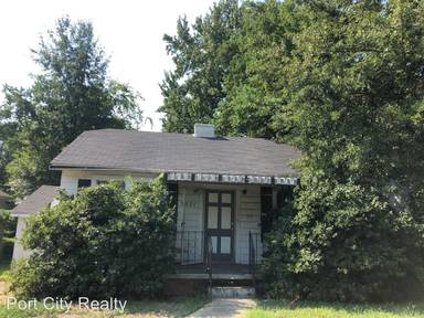 Main picture of 3521 Lakeshore Dr