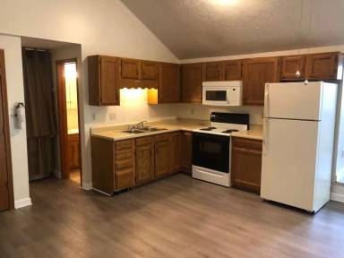Main picture of 1525 E Foxcliff Dr S