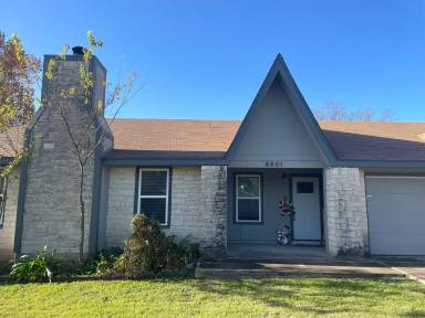 Main picture of 8801 Pineridge Dr