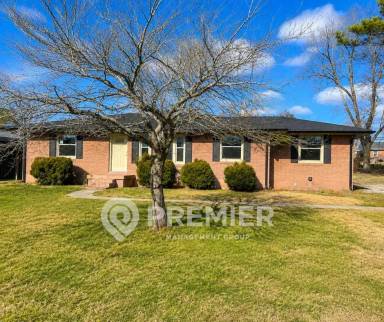 Main picture of 302 Malvin St