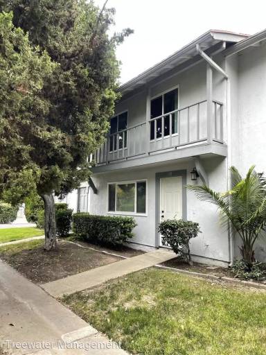 Main picture of Tustin Park Villas
