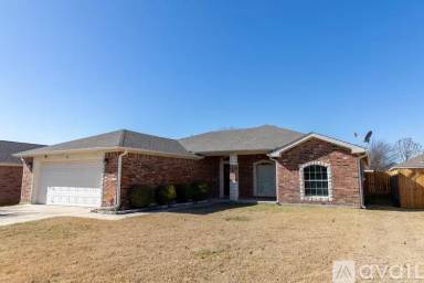 Main picture of 14 Burnham Dr