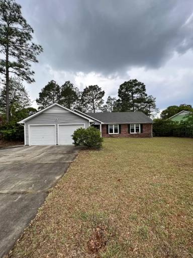 Main picture of 724 Rim Rd