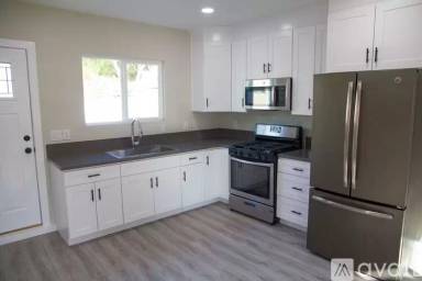 Main picture of 1702 Armington Ave